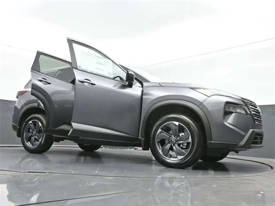 2026 Nissan Rogue SV photo 1