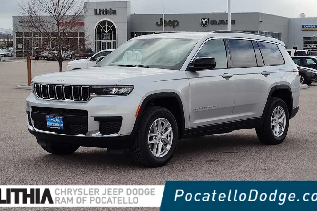 2025 Jeep Grand Cherokee Laredo photo 1