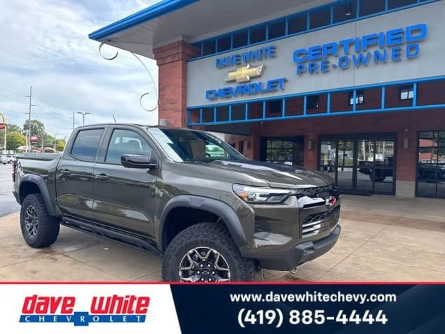 2025 Chevrolet Colorado ZR2 photo 1