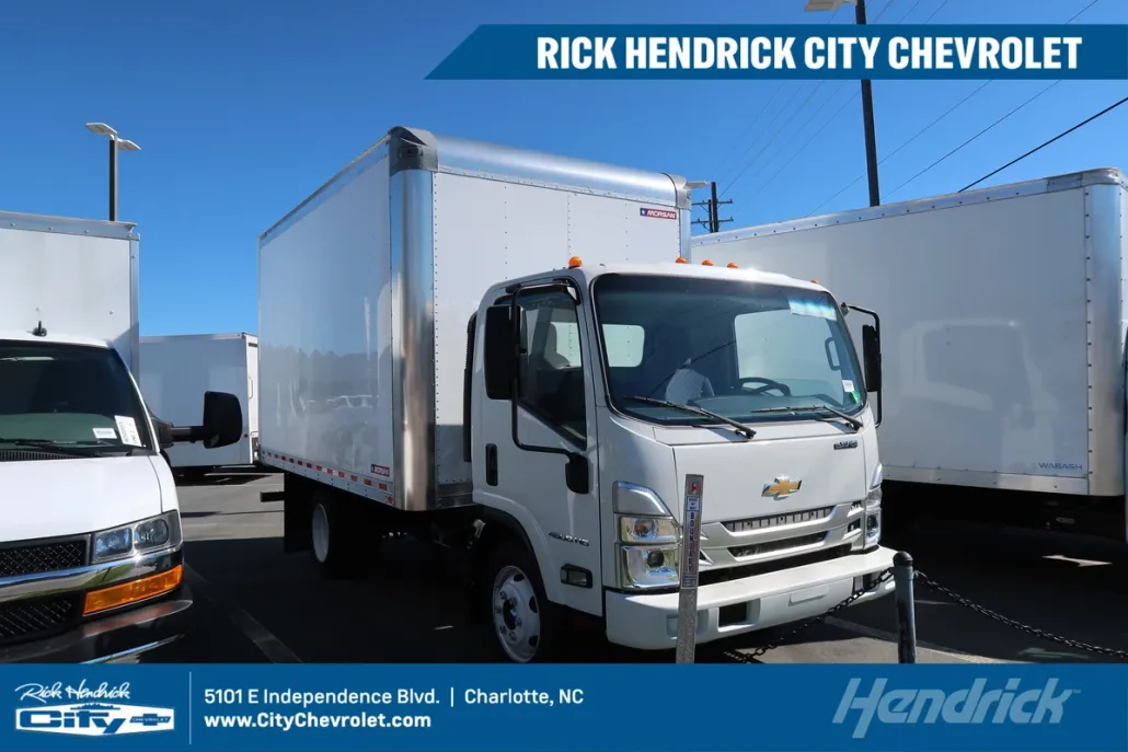 2025 Chevrolet Silverado 4500HD photo 1