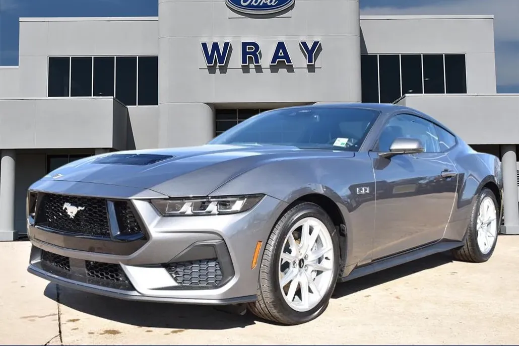 2025 Ford Mustang GT Premium photo 1