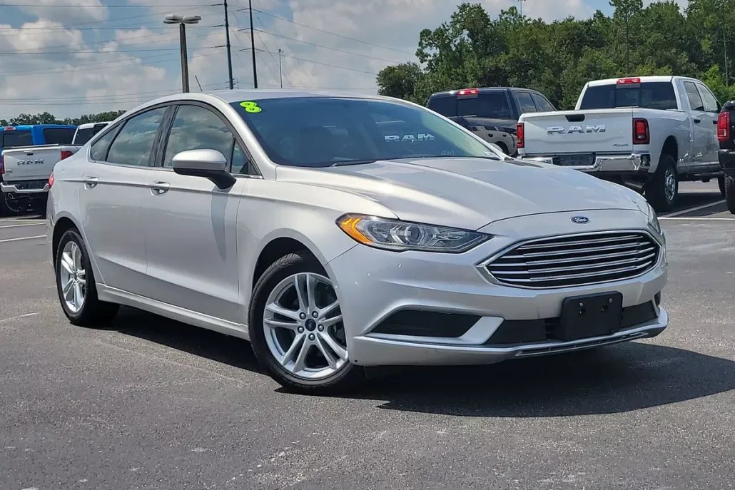 2018 Ford Fusion SE photo 1