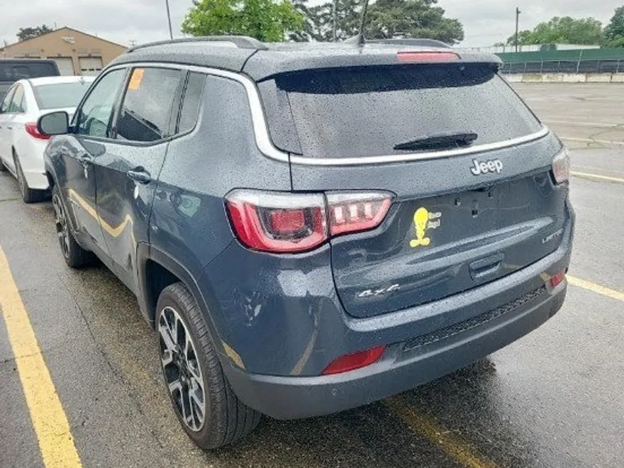 2018 Jeep Compass Limited photo 1