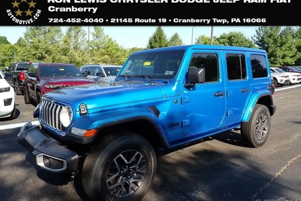 2025 Jeep Wrangler Sahara photo 1