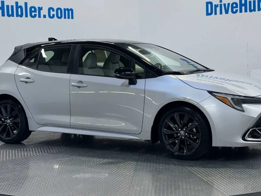 2025 Toyota Corolla XSE photo 1