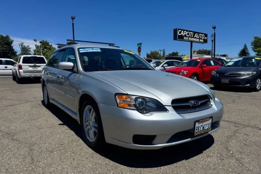 2005 Subaru Legacy 2.5i photo 1