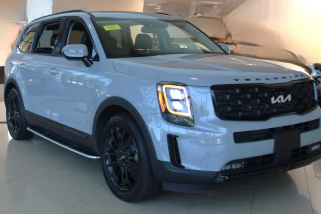 2022 Kia Telluride SX photo 1