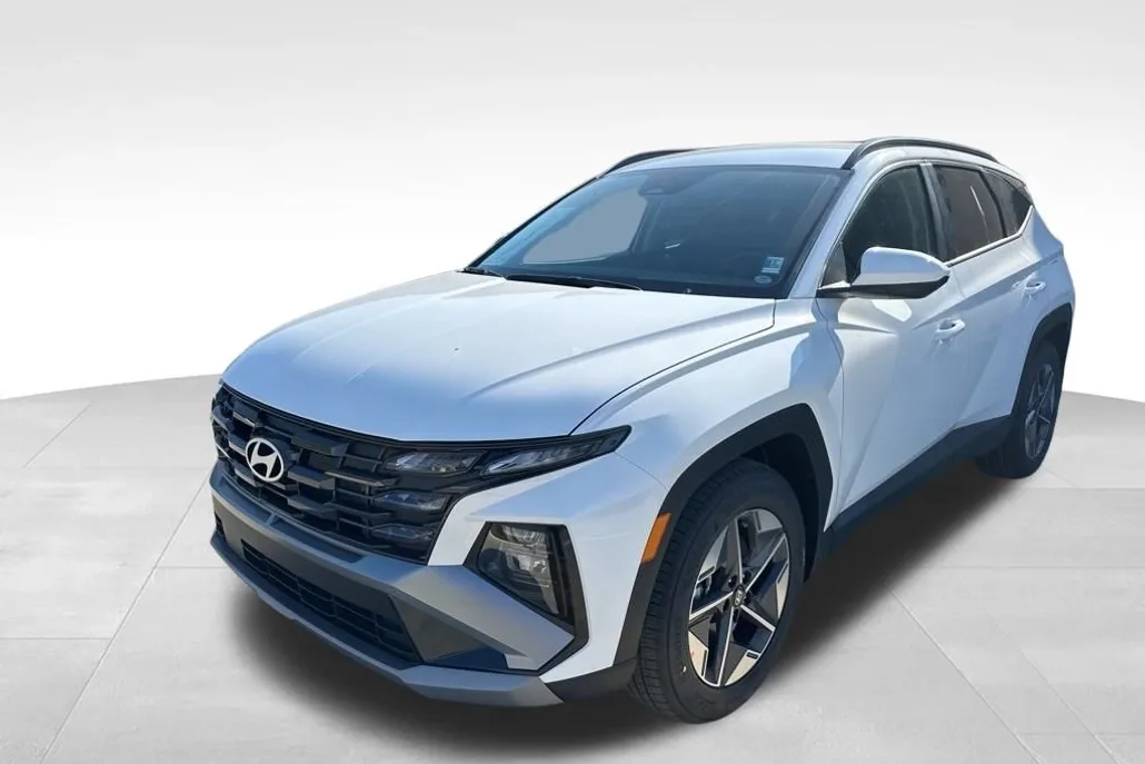 2026 Hyundai Tucson SEL photo 1