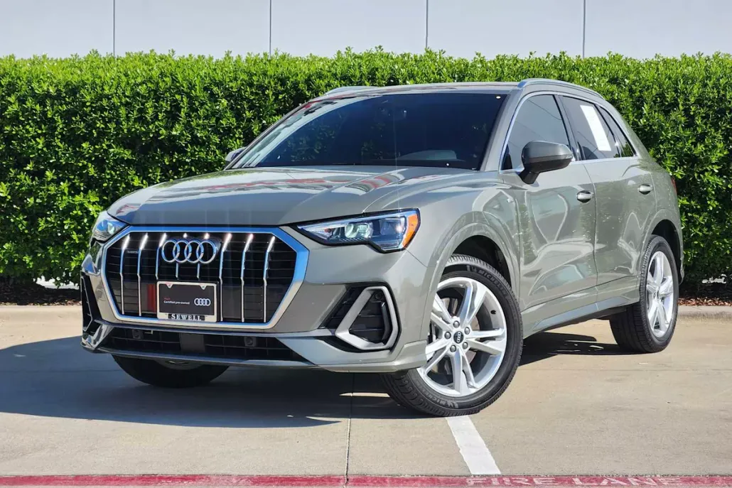 2021 Audi Q3 S line Premium photo 1