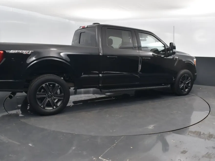 2023 Ford F-150 XLT photo 1