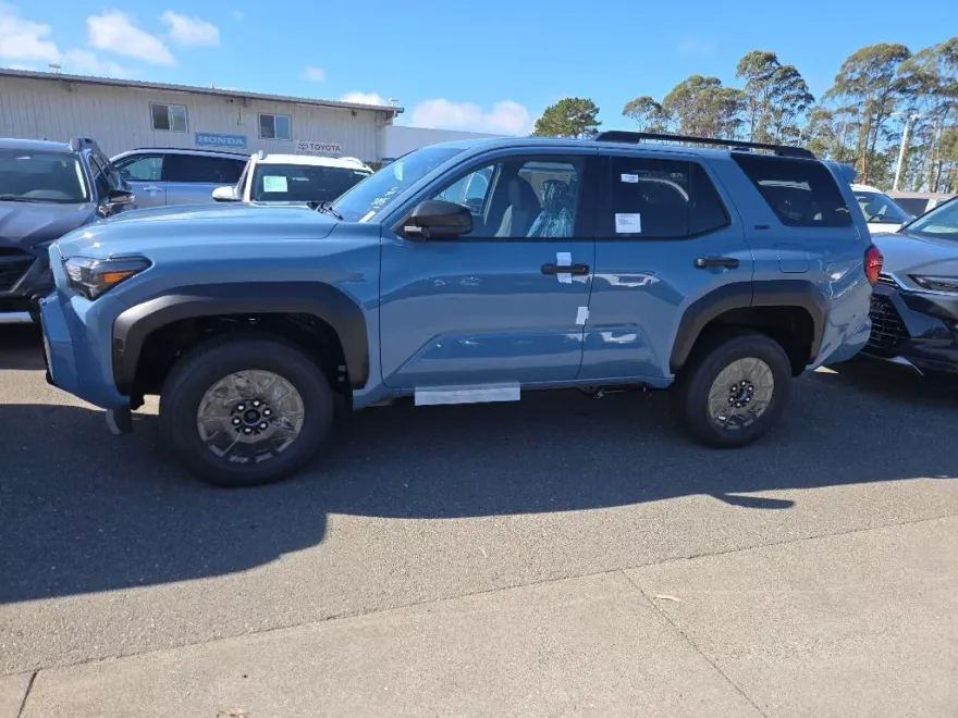 2025 Toyota 4Runner SR5 photo 1