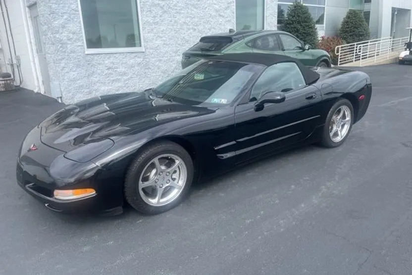 2002 Chevrolet Corvette Base Convertible photo 1