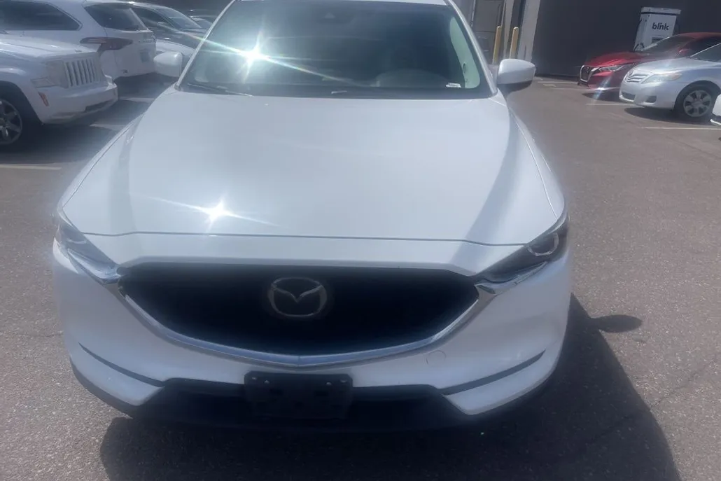 2018 Mazda CX-5 Touring photo 1