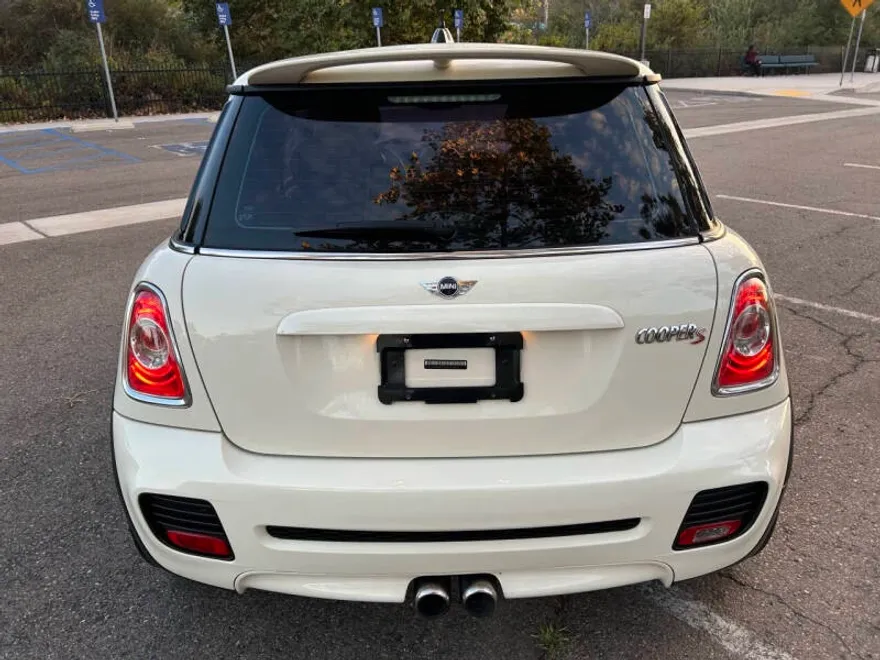 2012 Mini Cooper Hardtop S photo 1