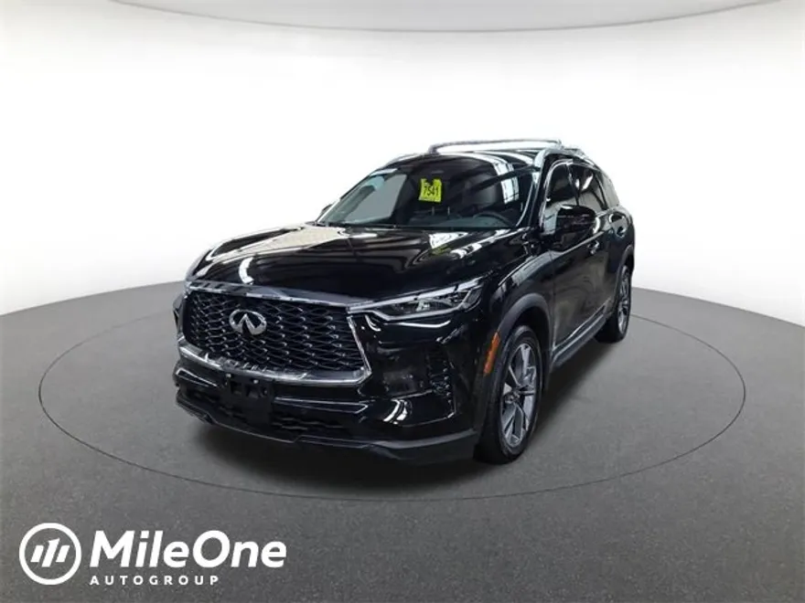 2025 Infiniti QX60 Luxe photo 1