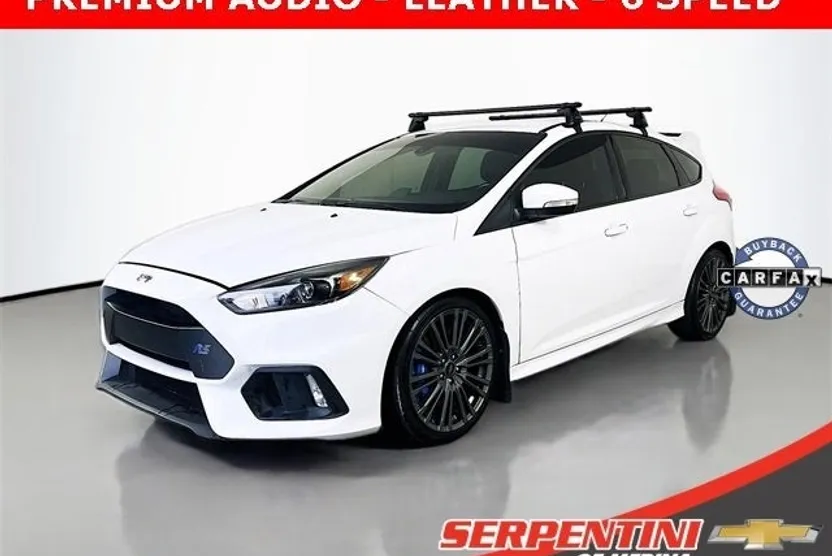 2016 Ford Focus RS photo 1