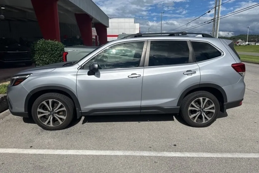 2019 Subaru Forester Limited photo 1