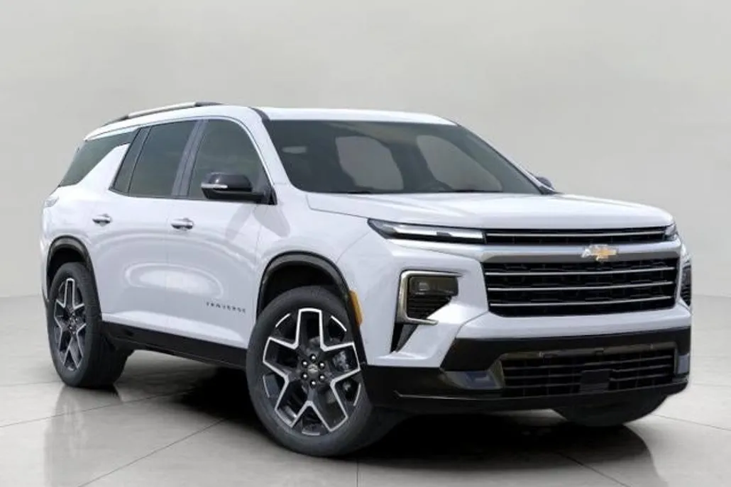 2026 Chevrolet Traverse High Country photo 1