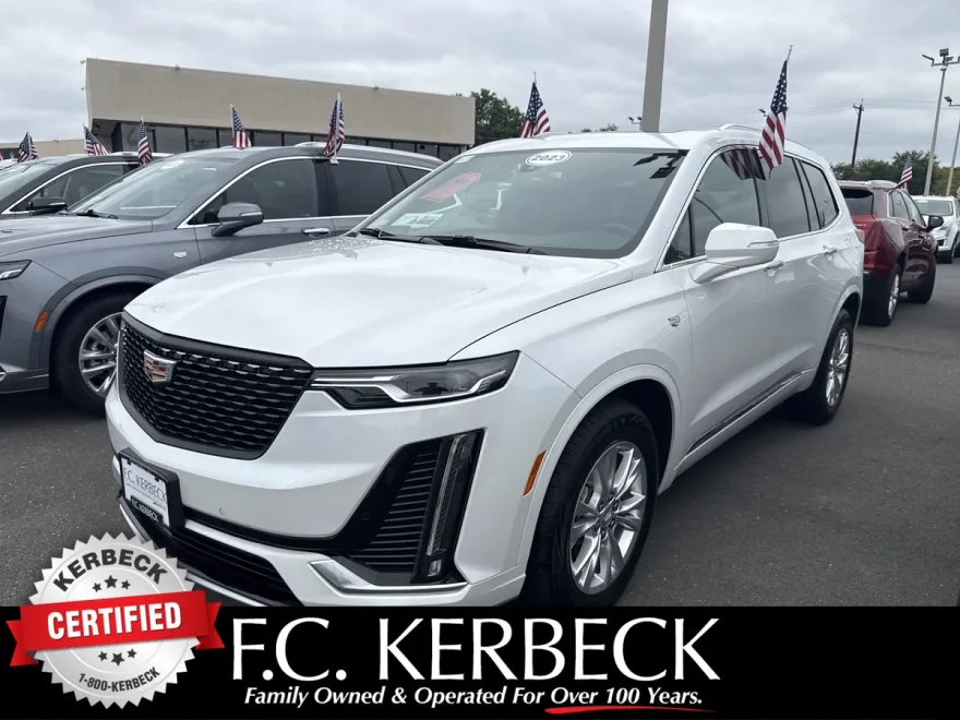 2023 Cadillac XT6 Luxury photo 1