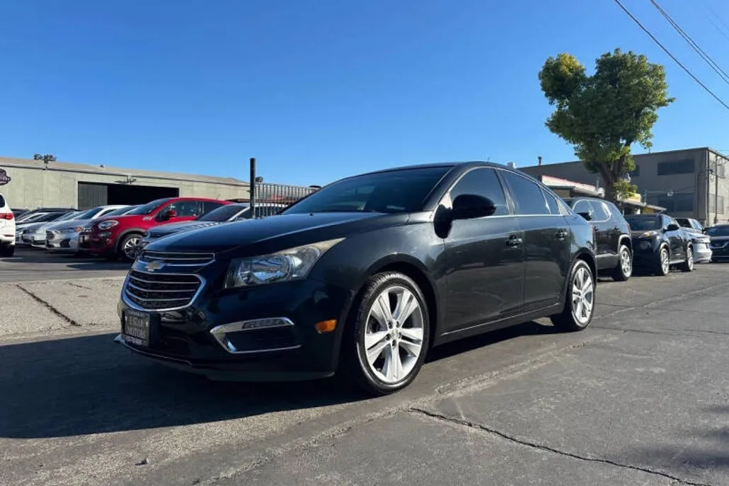 2015 Chevrolet Cruze LTZ photo 1