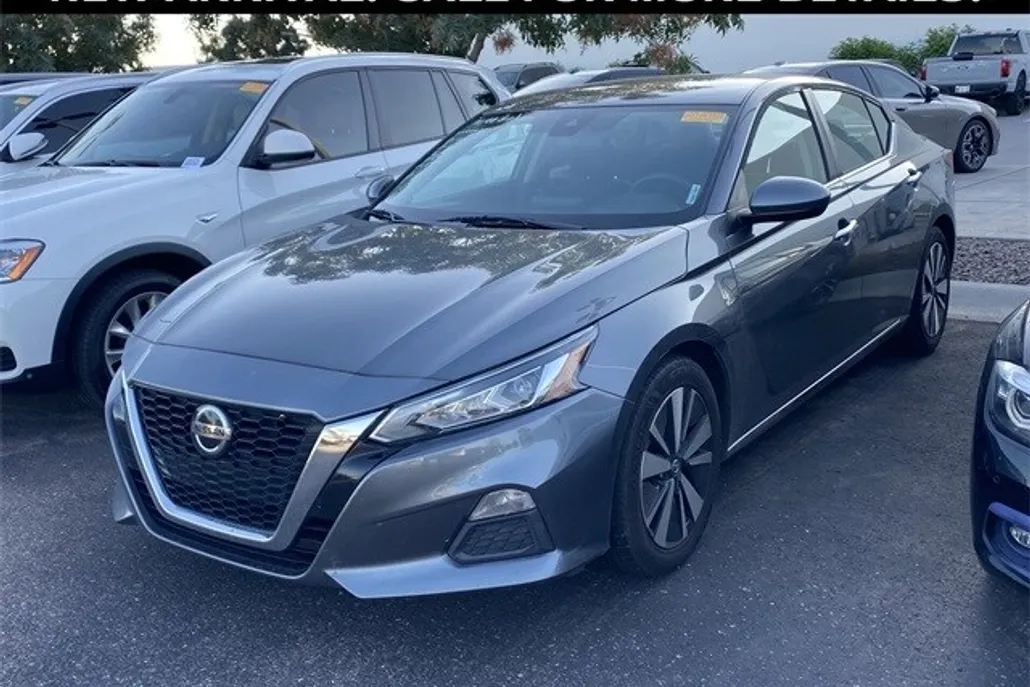 2021 Nissan Altima 2.5 SV photo 1