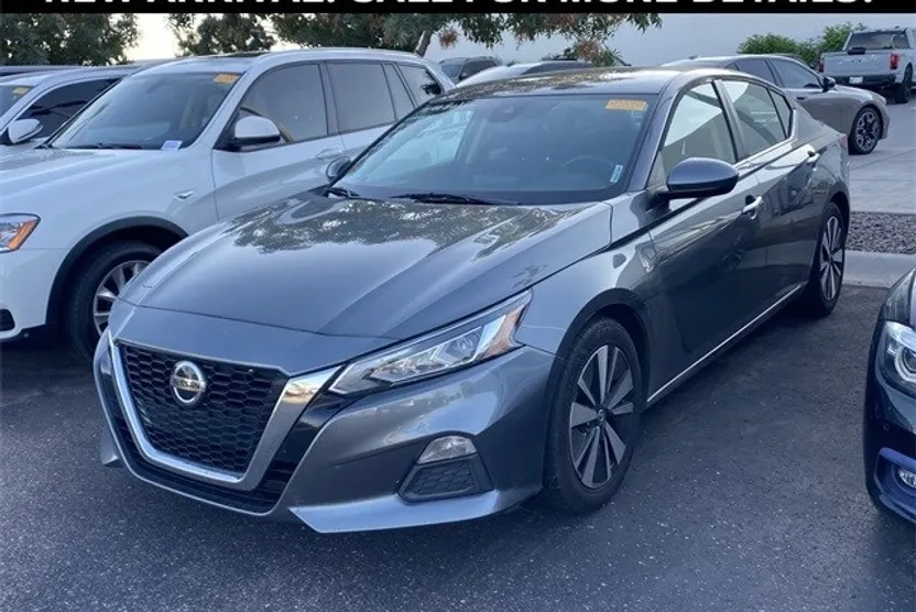 2021 Nissan Altima 2.5 SV photo 1