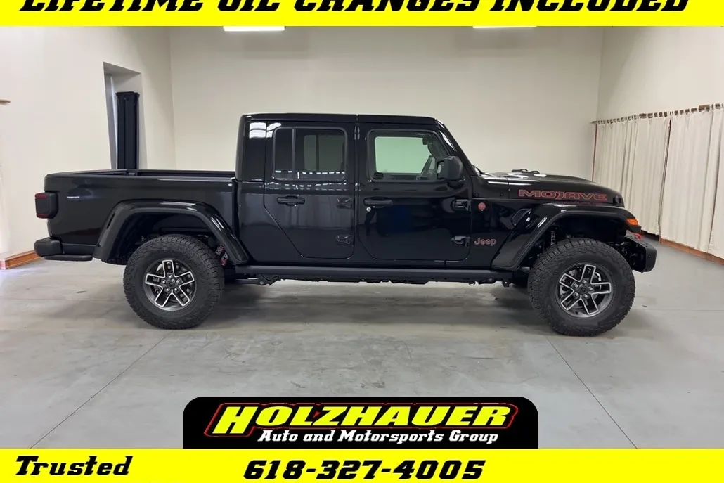 2025 Jeep Gladiator Mojave photo 1