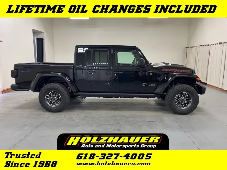 2025 Jeep Gladiator Mojave photo 1