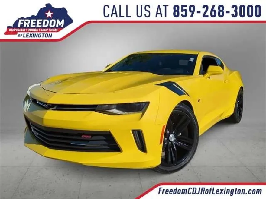 2017 Chevrolet Camaro 1LT photo 1