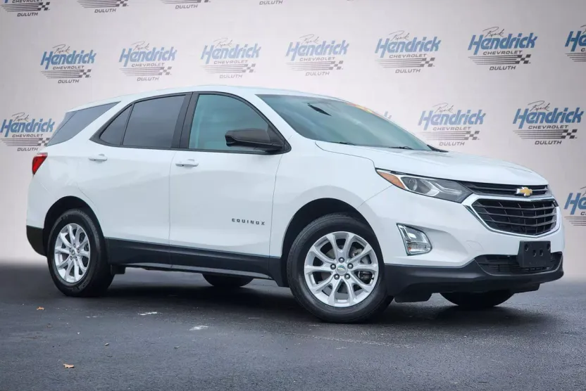2021 Chevrolet Equinox LS photo 1