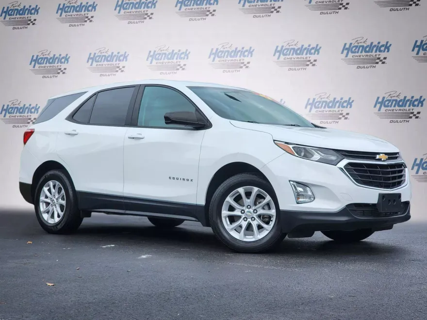 2021 Chevrolet Equinox LS photo 1