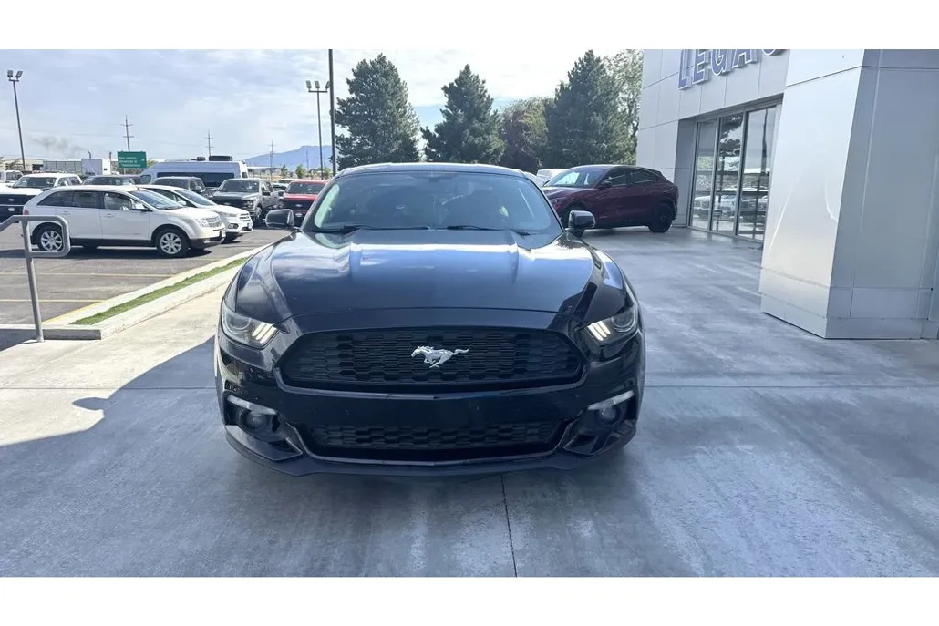 2016 Ford Mustang EcoBoost Premium photo 1