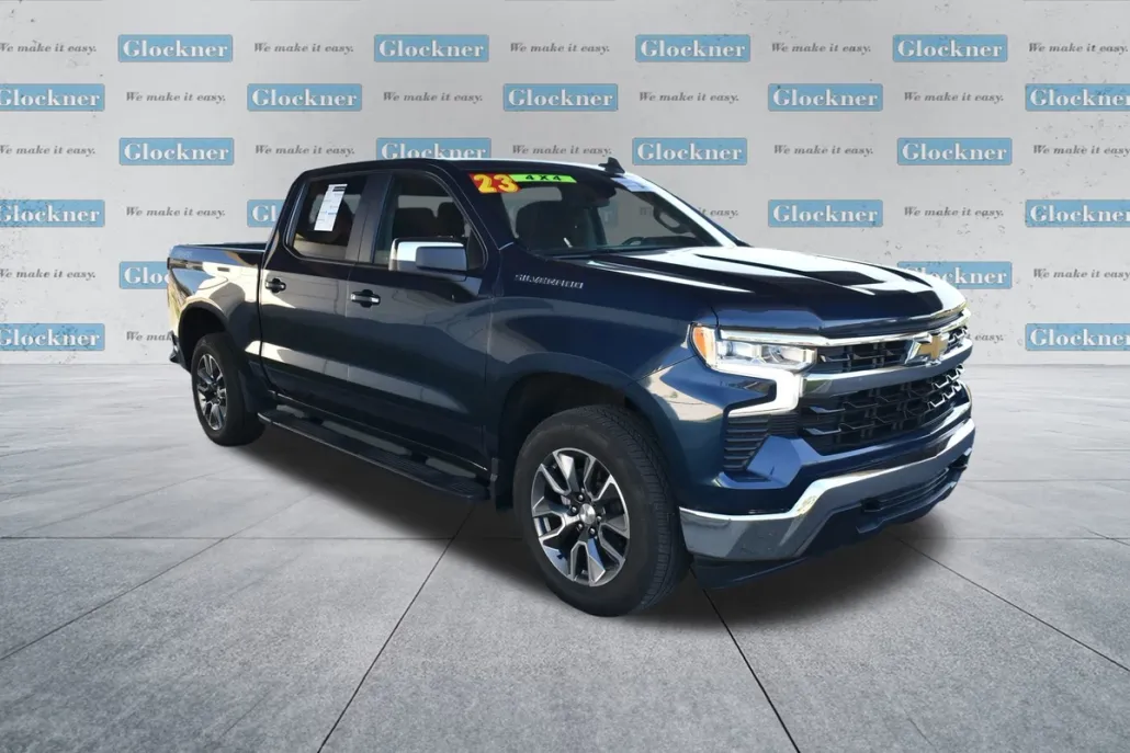2023 Chevrolet Silverado 1500 LT photo 1