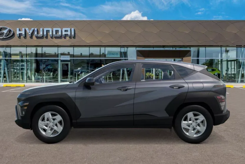 2026 Hyundai Kona SE photo 1