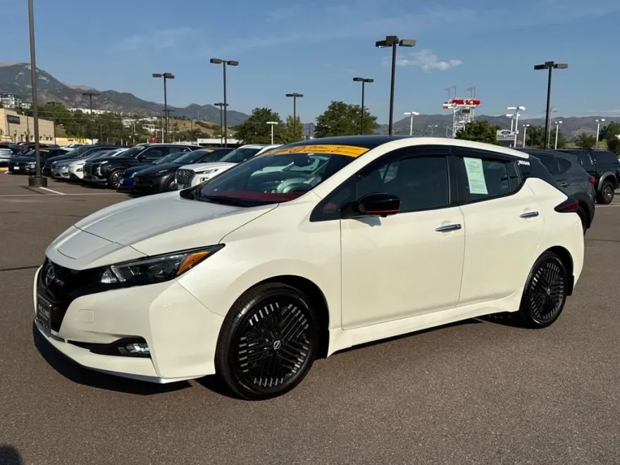 2025 Nissan Leaf SV Plus photo 1