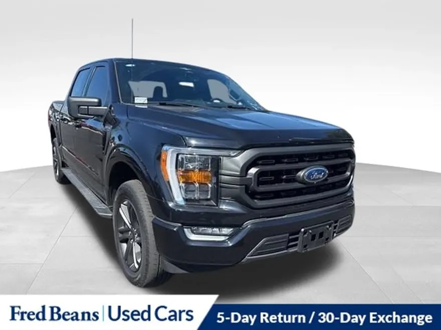 2023 Ford F-150 XLT photo 1