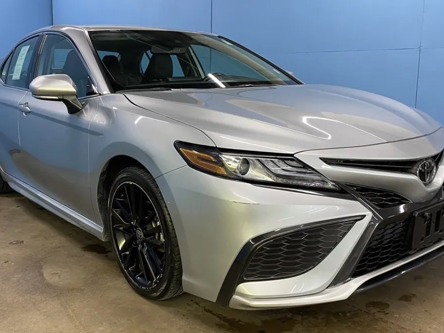 2023 Toyota Camry XSE photo 1