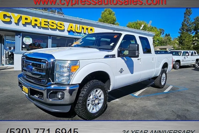 2013 Ford F-250 Lariat photo 1