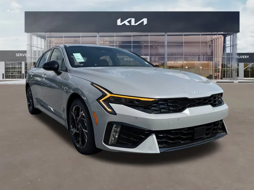 2026 Kia K5 GT-Line photo 1