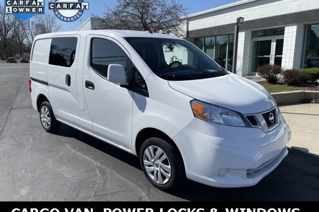 2021 Nissan NV200 SV photo 1