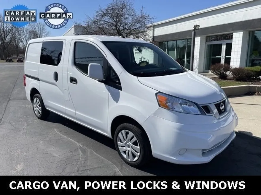 2021 Nissan NV200 SV photo 1