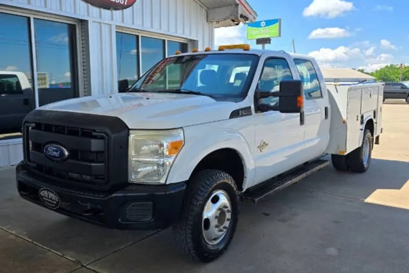 2015 Ford F-350 XL photo 1