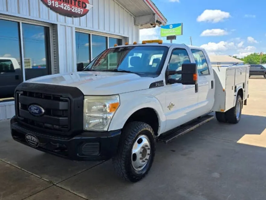 2015 Ford F-350 XL photo 1