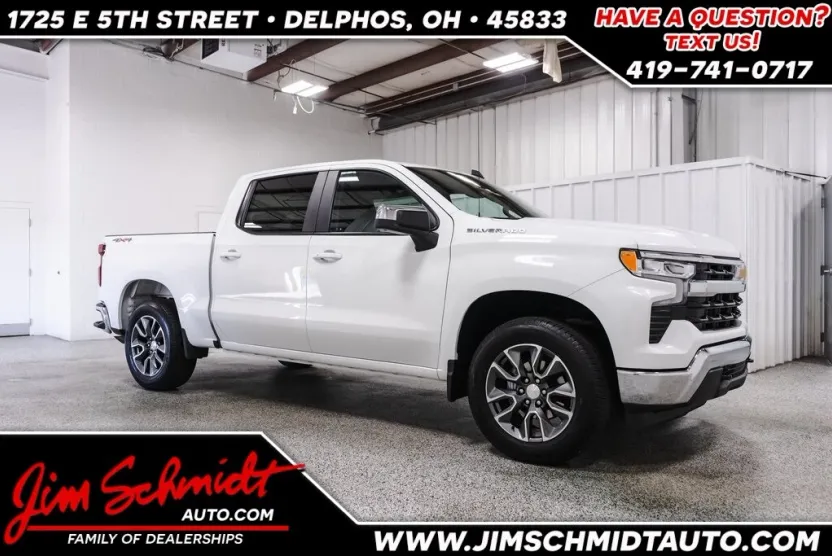 2023 Chevrolet Silverado 1500 LT photo 1