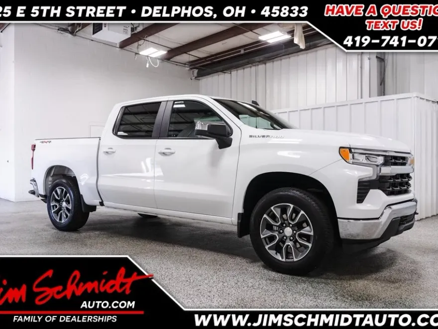 2023 Chevrolet Silverado 1500 LT photo 1