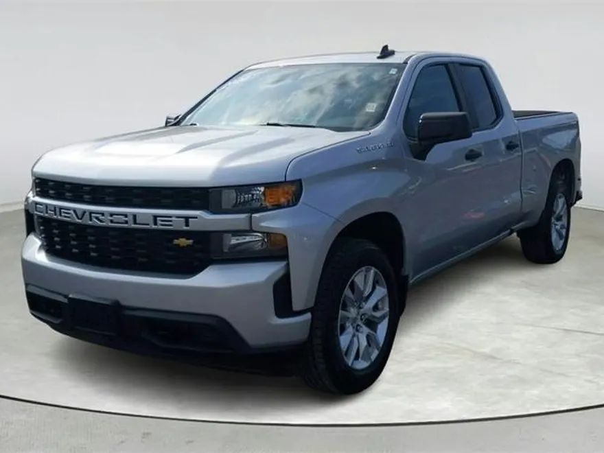 2020 Chevrolet Silverado 1500 Custom photo 1