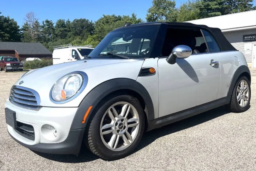 2011 Mini Cooper Base 2 Door Convertible photo 1