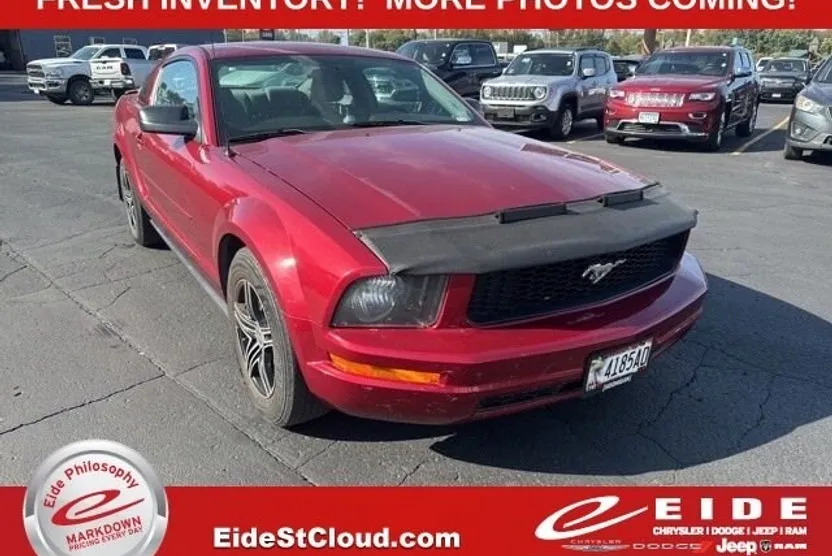 2007 Ford Mustang V6 Premium photo 1