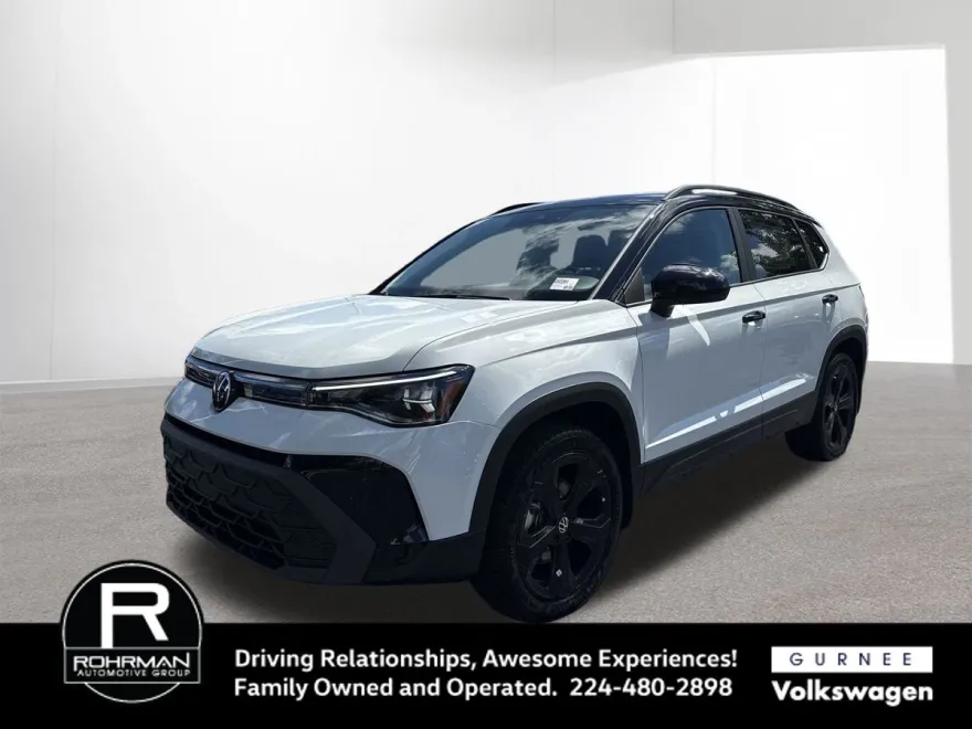 2025 Volkswagen Taos SE photo 1
