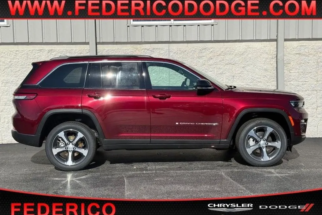 2025 Jeep Grand Cherokee Limited photo 1